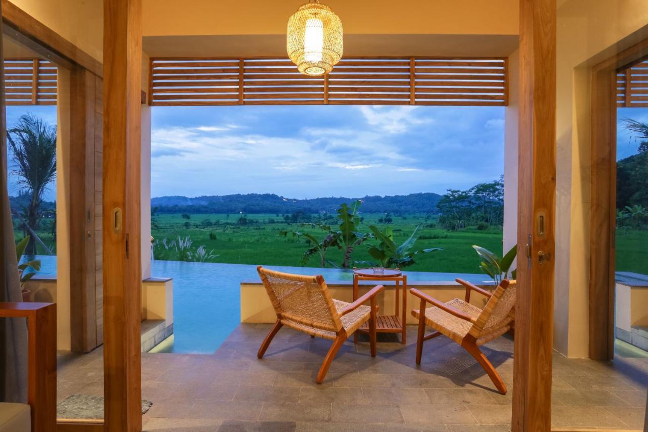 Boutique Villa Jogja Senang Yogyakarta Esterno foto