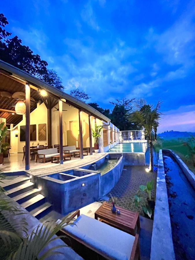 Boutique Villa Jogja Senang Putjung Esterno foto